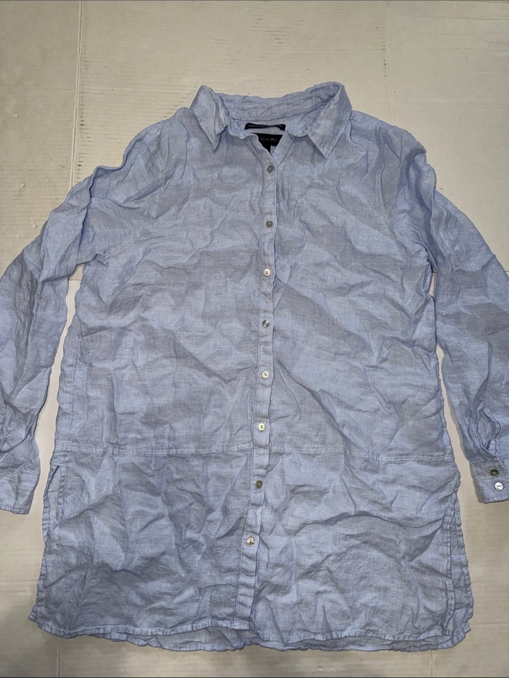 Tahari Light Blue Linen Women's Button-Down Long Shirt